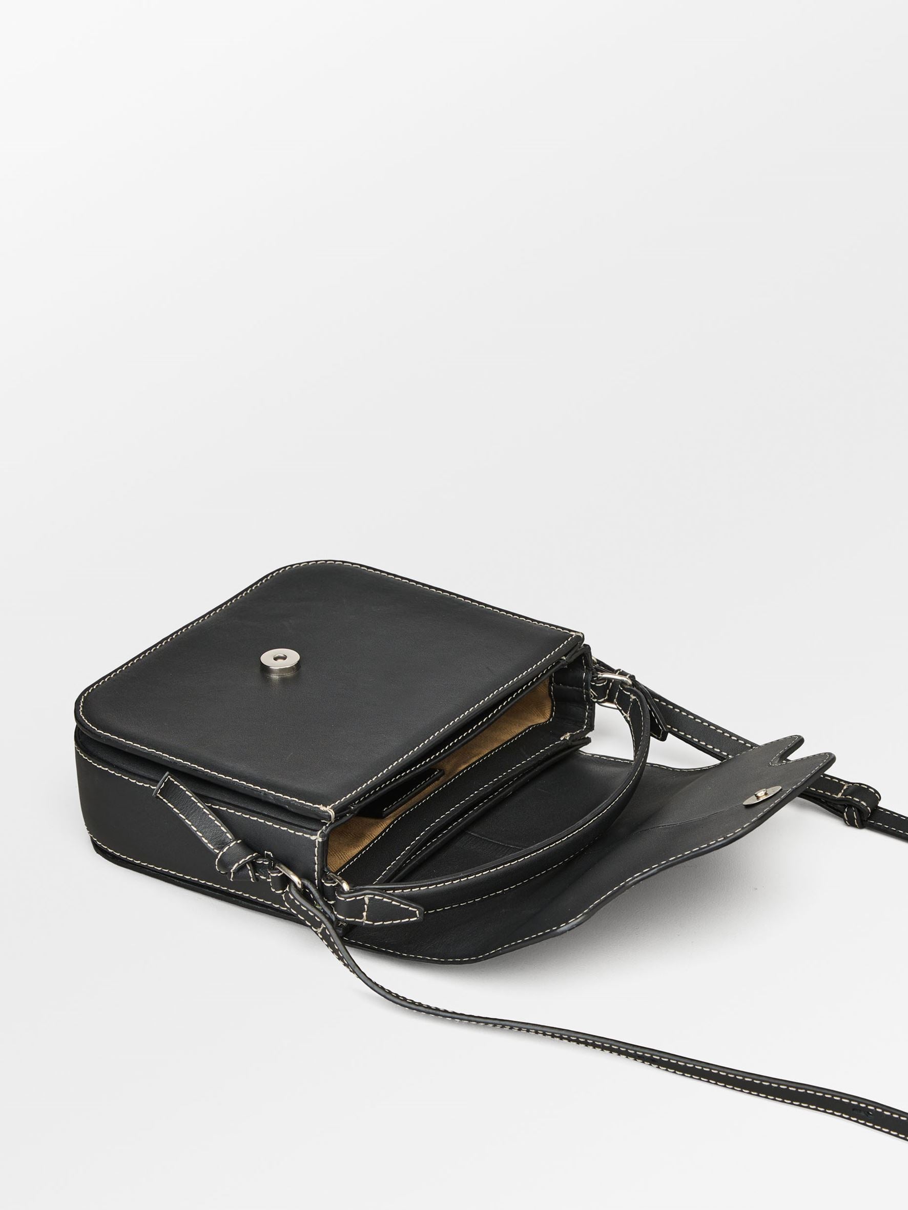 Glossy Iris Læder Crossbody Taske - Sort OneSize Becksöndergaard.dk   